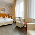 Am Pollingpark 3* Dessau-Rosslau