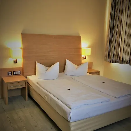 게스트하우스 Am Pollingpark 3*