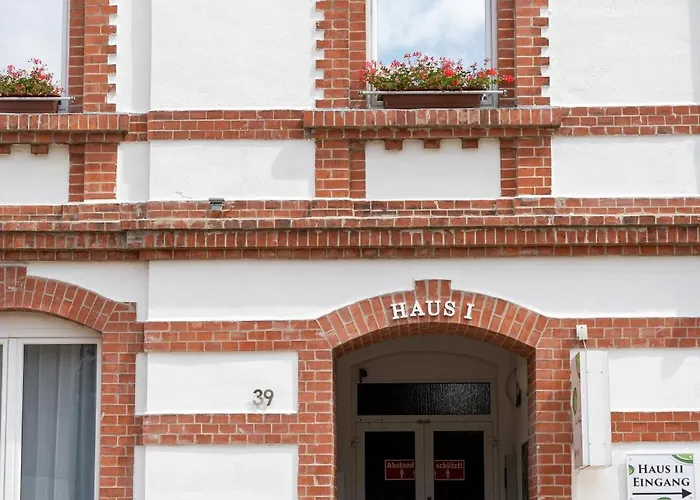 Am Pollingpark 3* Dessau-Rosslau