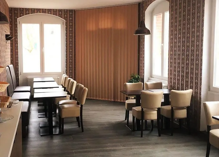 Am Pollingpark 3* Dessau-Rosslau